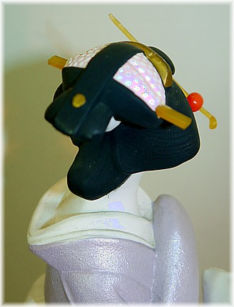 японское искусство: статуэтка из керамики мастерских Хаката