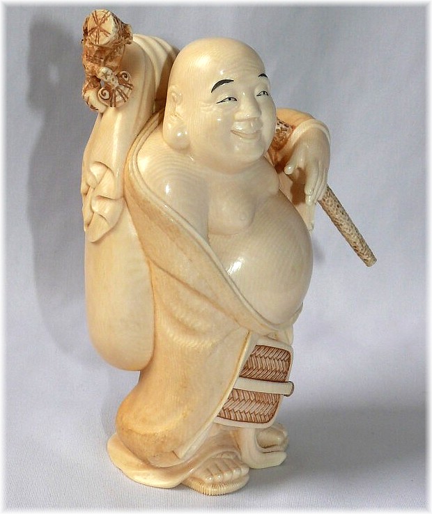 статуэтка из слоновой кости, Япония, 1950-е гг.