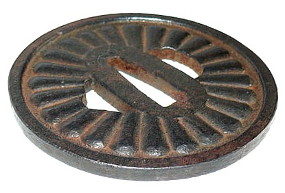 цуба (гарда) японского меча конца эпохи Камакура, 1560-е гг.